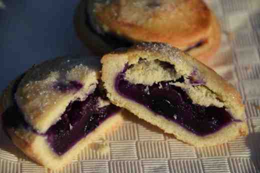 After a lot of stewing the berries make an apple pie look very different!