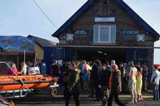courtown xmas day swim2