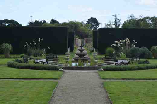 Can you see what is wrong with this scene?