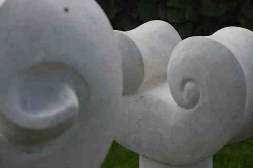 Classical Growth by Ken Drew. Easy on the eye, perhaps because of its classical pretensions.